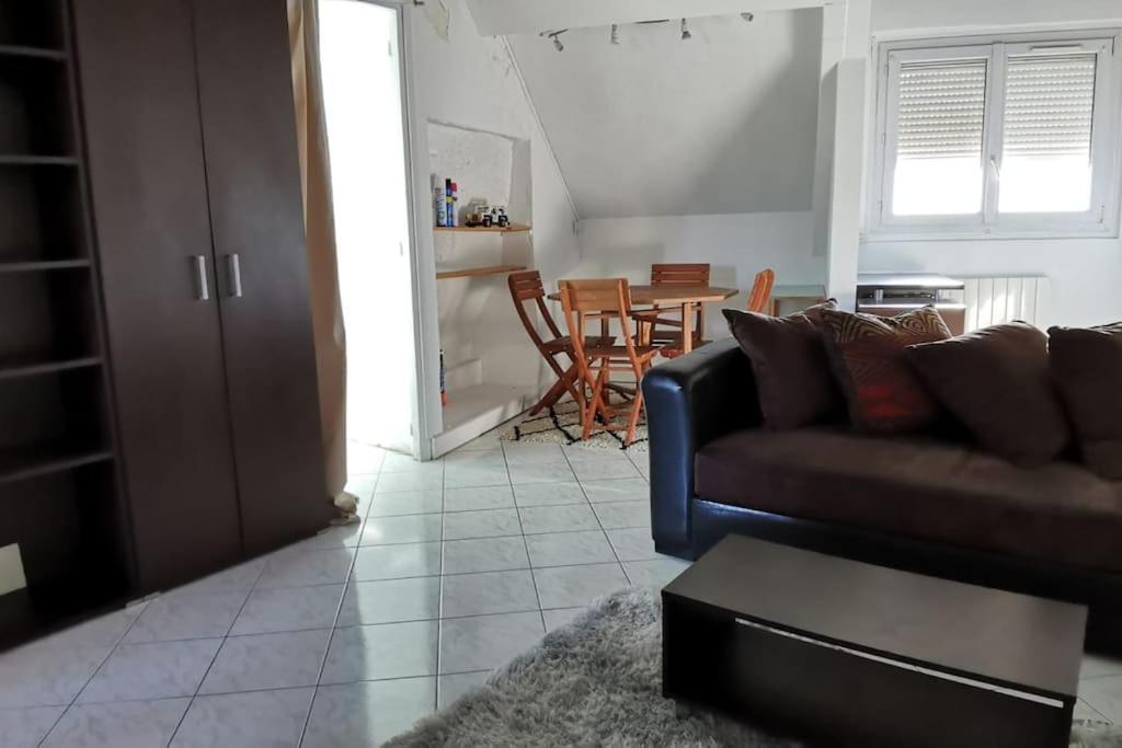 F2 35-44M2 9 Mins Voiture Chateau 4Pers 1Ch+Sejour Le Chesnay  Bagian luar foto