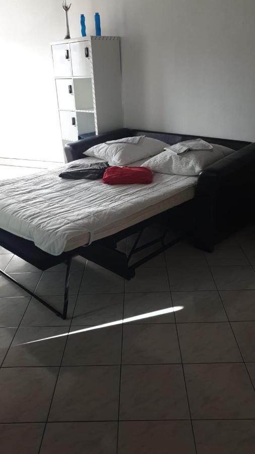 F2 35-44M2 9 Mins Voiture Chateau 4Pers 1Ch+Sejour Le Chesnay  Bagian luar foto